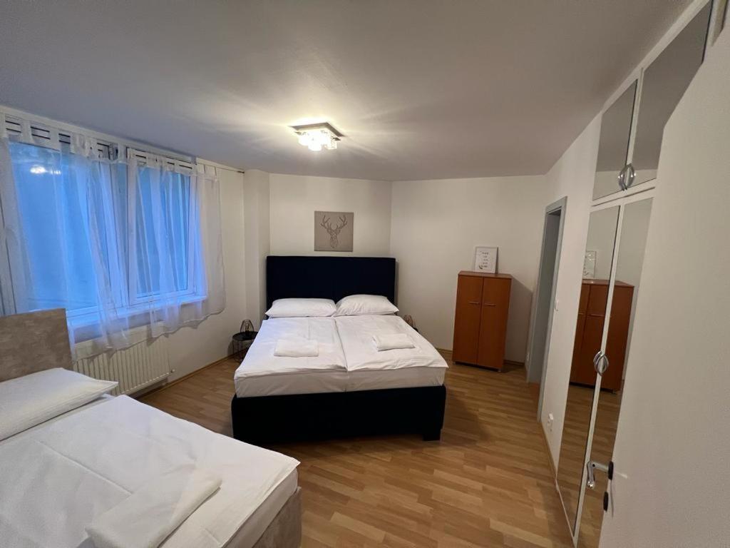 Iren Apartment Bratislava Eksteriør billede